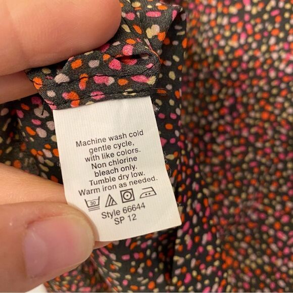 J crew Lightweight colorful black micro print semi sheer short sleeve blouse -M - Picture 13 of 13